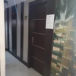 R.1112 Estudio Ejecutivo, Privado Con Cocina Y Bano.