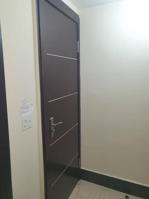 R.1112 Estudio Ejecutivo, Privado Con Cocina Y Bano. Apartment